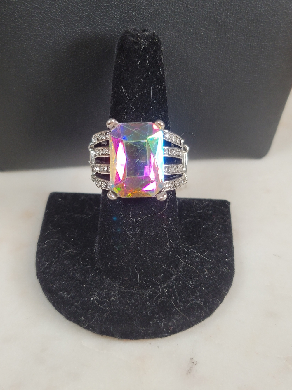paparazzi Iridescent Aurora Rectangle Statement Ring - Pink & Purple